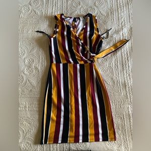 STRIPED V-NECK DRESS FOR WOMEN/JUNIORS